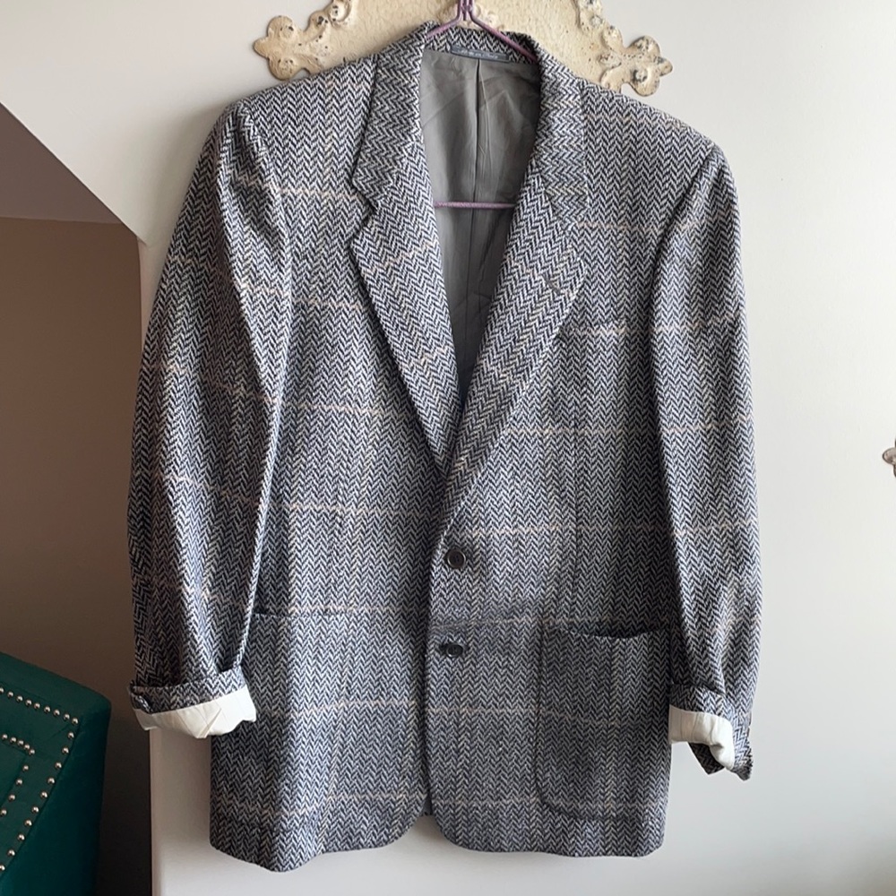 BEAUTIFUL PLAID FALL GRANDPA BLAZER!